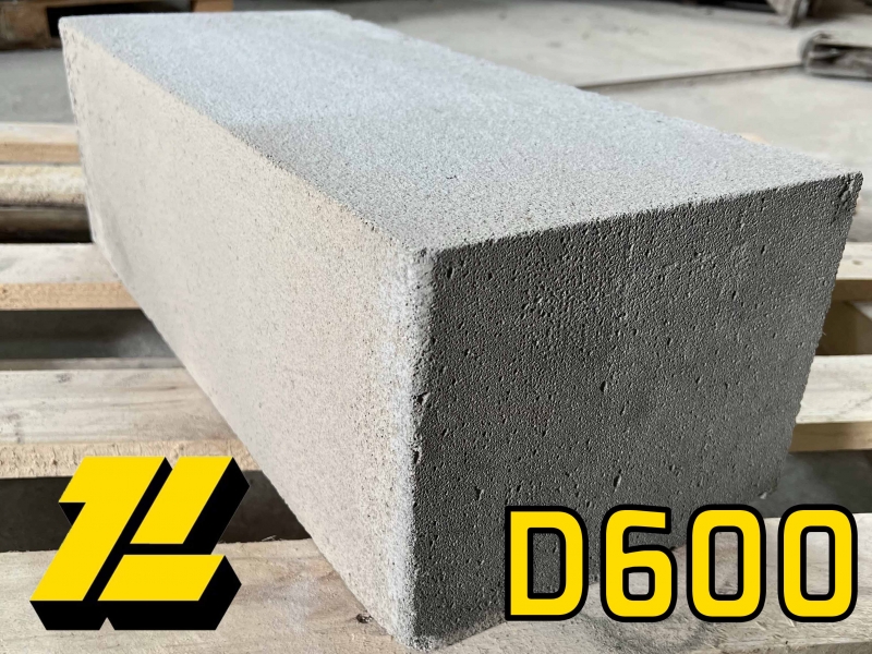 Газобетонный блок D600 стеновой